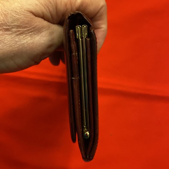 Vintage Chloe Kisslock Wallet - Picture 9 of 10